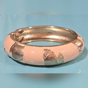 Norfstrom Sequin NYC Cream Enamel Shell Nautical Hinge Bracelet NWOT